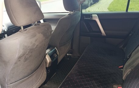 Toyota Land Cruiser Prado 150 рестайлинг 2, 2011 год, 2 550 000 рублей, 14 фотография