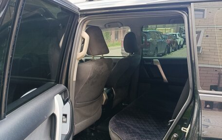 Toyota Land Cruiser Prado 150 рестайлинг 2, 2011 год, 2 550 000 рублей, 13 фотография