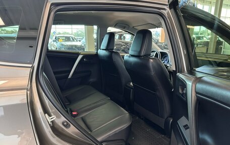 Toyota RAV4, 2014 год, 1 999 000 рублей, 19 фотография