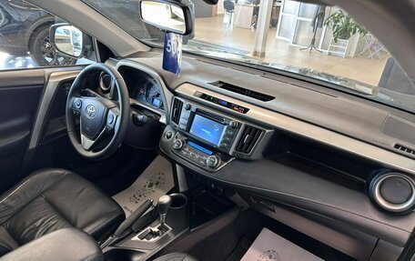 Toyota RAV4, 2014 год, 1 999 000 рублей, 13 фотография