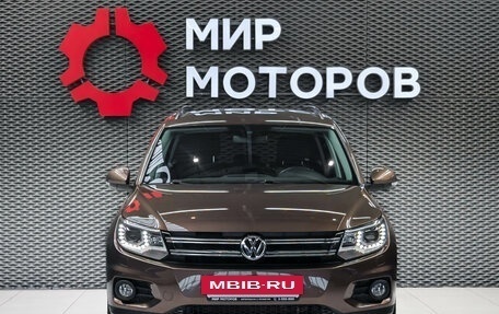 Volkswagen Tiguan I, 2015 год, 1 799 000 рублей, 2 фотография