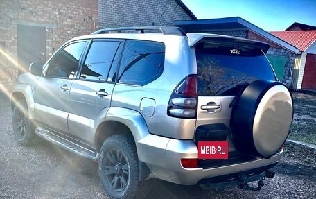 Toyota Land Cruiser Prado 120 рестайлинг, 2004 год, 1 399 000 рублей, 2 фотография