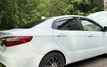 KIA Rio III рестайлинг, 2014 год, 800 000 рублей, 2 фотография