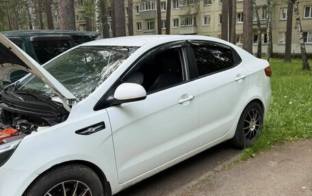 KIA Rio III рестайлинг, 2014 год, 800 000 рублей, 5 фотография