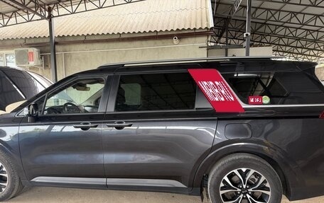 KIA Carnival, 2021 год, 3 350 000 рублей, 1 фотография