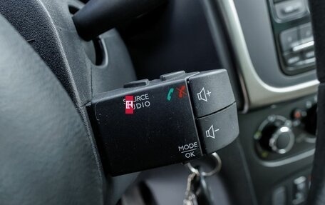 Renault Sandero II рестайлинг, 2019 год, 1 000 000 рублей, 19 фотография