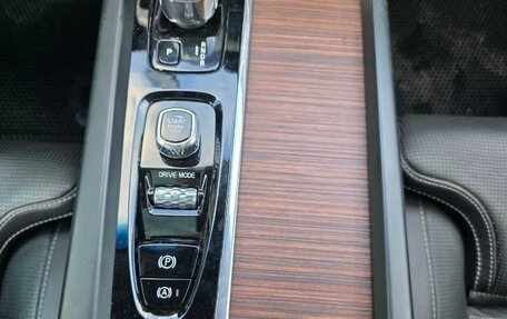 Volvo XC60 II, 2018 год, 4 110 000 рублей, 10 фотография