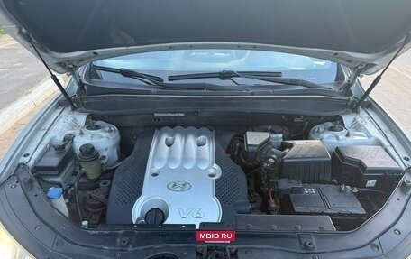 Hyundai Santa Fe III рестайлинг, 2006 год, 760 000 рублей, 29 фотография