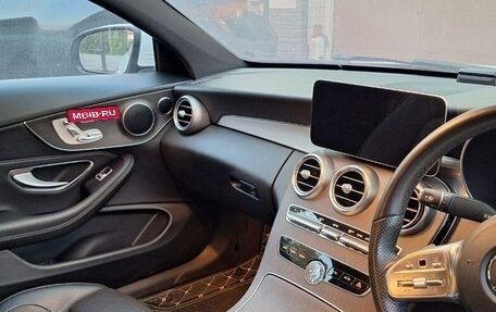 Mercedes-Benz C-Класс, 2019 год, 2 590 000 рублей, 23 фотография