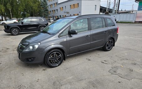 Opel Zafira B, 2011 год, 950 000 рублей, 1 фотография