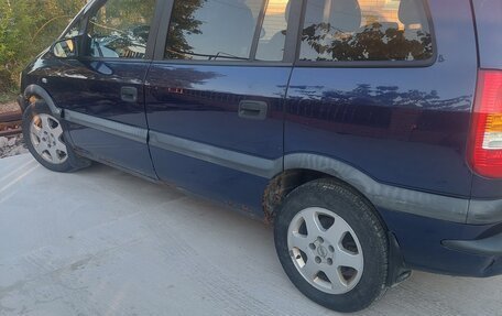 Opel Zafira A рестайлинг, 2001 год, 330 000 рублей, 4 фотография