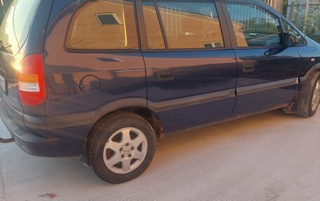 Opel Zafira A рестайлинг, 2001 год, 330 000 рублей, 3 фотография