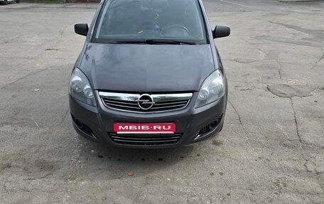 Opel Zafira B, 2011 год, 950 000 рублей, 2 фотография