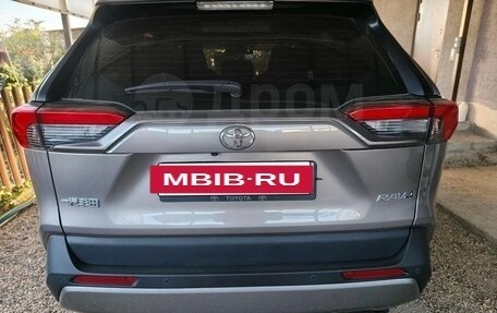 Toyota RAV4, 2024 год, 3 600 000 рублей, 4 фотография