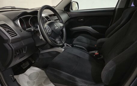 Mitsubishi Outlander III рестайлинг 3, 2008 год, 920 000 рублей, 12 фотография