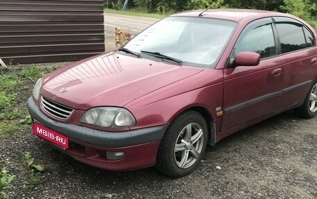 Toyota Avensis III рестайлинг, 1998 год, 200 000 рублей, 1 фотография