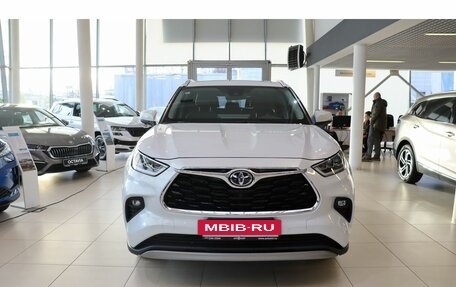Toyota Highlander, 2025 год, 5 650 000 рублей, 2 фотография