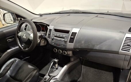 Mitsubishi Outlander III рестайлинг 3, 2008 год, 850 000 рублей, 12 фотография