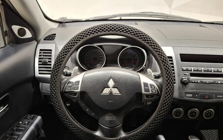 Mitsubishi Outlander III рестайлинг 3, 2008 год, 850 000 рублей, 10 фотография