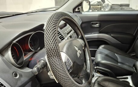 Mitsubishi Outlander III рестайлинг 3, 2008 год, 850 000 рублей, 22 фотография