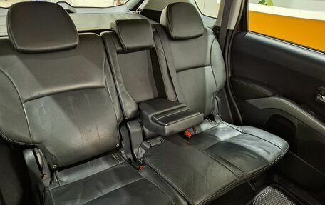 Mitsubishi Outlander III рестайлинг 3, 2008 год, 850 000 рублей, 40 фотография