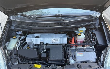Toyota Prius, 2011 год, 1 207 000 рублей, 7 фотография
