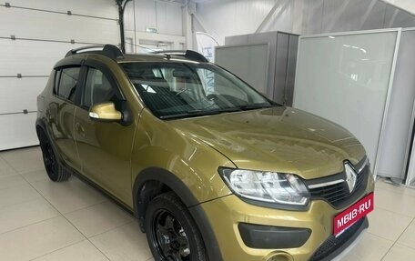 Renault Sandero II рестайлинг, 2017 год, 848 000 рублей, 1 фотография