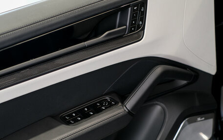 Porsche Cayenne III, 2025 год, 25 690 000 рублей, 13 фотография