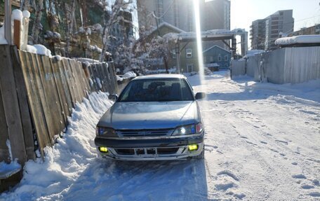 Toyota Carina, 1987 год, 200 000 рублей, 2 фотография