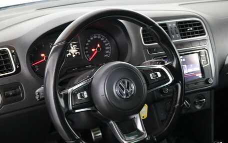 Volkswagen Polo VI (EU Market), 2018 год, 899 000 рублей, 8 фотография