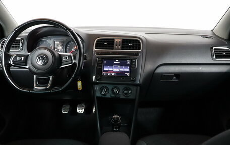 Volkswagen Polo VI (EU Market), 2018 год, 899 000 рублей, 10 фотография