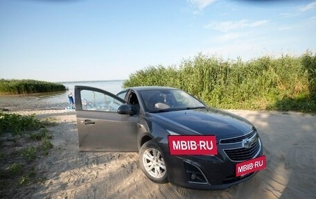 Chevrolet Cruze II, 2013 год, 900 000 рублей, 17 фотография