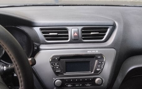 KIA Rio III рестайлинг, 2014 год, 800 000 рублей, 10 фотография