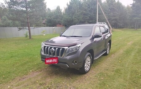 Toyota Land Cruiser Prado 150 рестайлинг 2, 2016 год, 3 930 000 рублей, 1 фотография