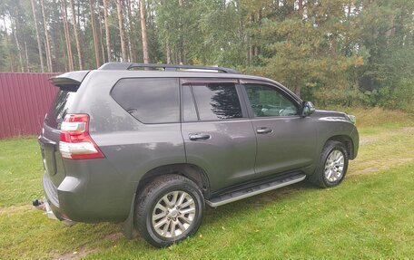 Toyota Land Cruiser Prado 150 рестайлинг 2, 2016 год, 3 930 000 рублей, 5 фотография