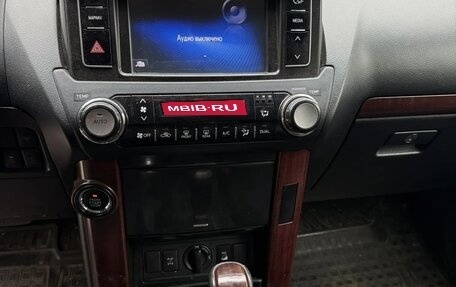 Toyota Land Cruiser Prado 150 рестайлинг 2, 2016 год, 3 100 000 рублей, 8 фотография
