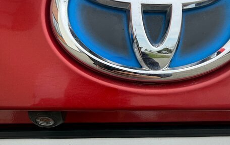 Toyota Prius IV XW50, 2017 год, 2 330 000 рублей, 8 фотография