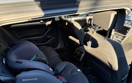 Volkswagen Passat B8 рестайлинг, 2019 год, 1 425 000 рублей, 13 фотография