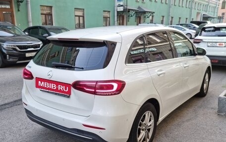 Mercedes-Benz B-Класс, 2019 год, 2 350 000 рублей, 3 фотография