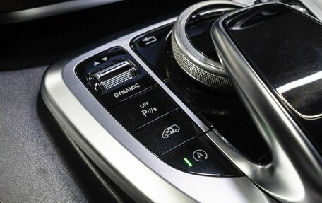 Mercedes-Benz V-Класс, 2016 год, 5 600 000 рублей, 12 фотография