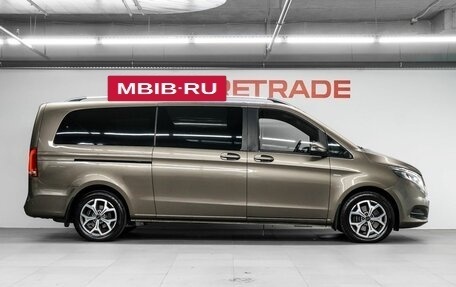 Mercedes-Benz V-Класс, 2016 год, 5 600 000 рублей, 5 фотография