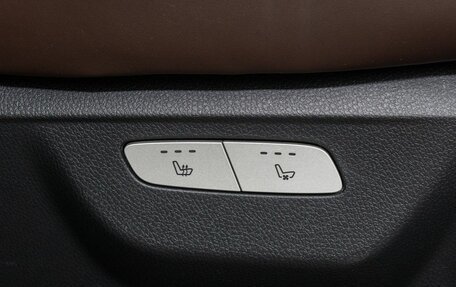 Mercedes-Benz V-Класс, 2016 год, 5 600 000 рублей, 21 фотография