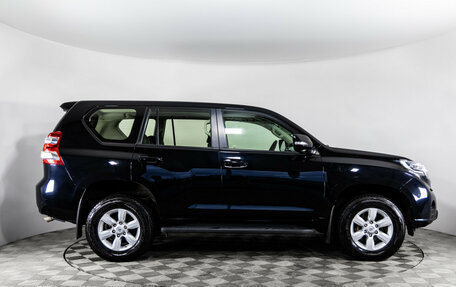 Toyota Land Cruiser Prado 150 рестайлинг 2, 2015 год, 4 499 000 рублей, 4 фотография