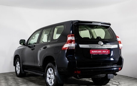 Toyota Land Cruiser Prado 150 рестайлинг 2, 2015 год, 4 499 000 рублей, 7 фотография
