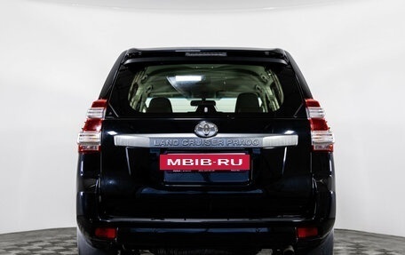 Toyota Land Cruiser Prado 150 рестайлинг 2, 2015 год, 4 499 000 рублей, 6 фотография