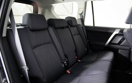 Toyota Land Cruiser Prado 150 рестайлинг 2, 2015 год, 4 499 000 рублей, 22 фотография