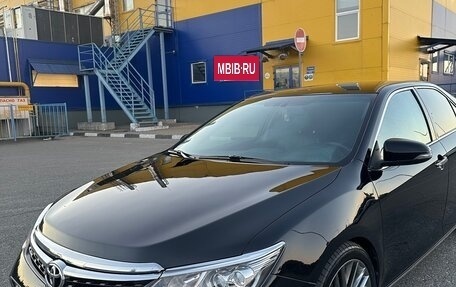 Toyota Camry, 2012 год, 1 610 000 рублей, 6 фотография