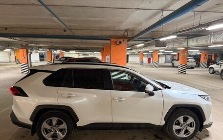 Toyota RAV4, 2019 год, 3 500 000 рублей, 3 фотография