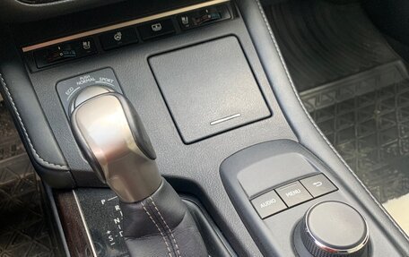 Lexus ES VII, 2017 год, 2 200 000 рублей, 9 фотография