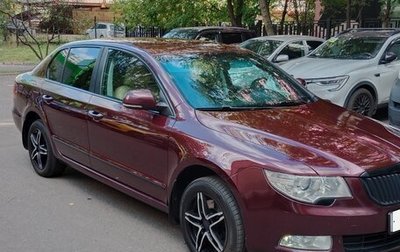 Skoda Superb III рестайлинг, 2013 год, 895 000 рублей, 1 фотография